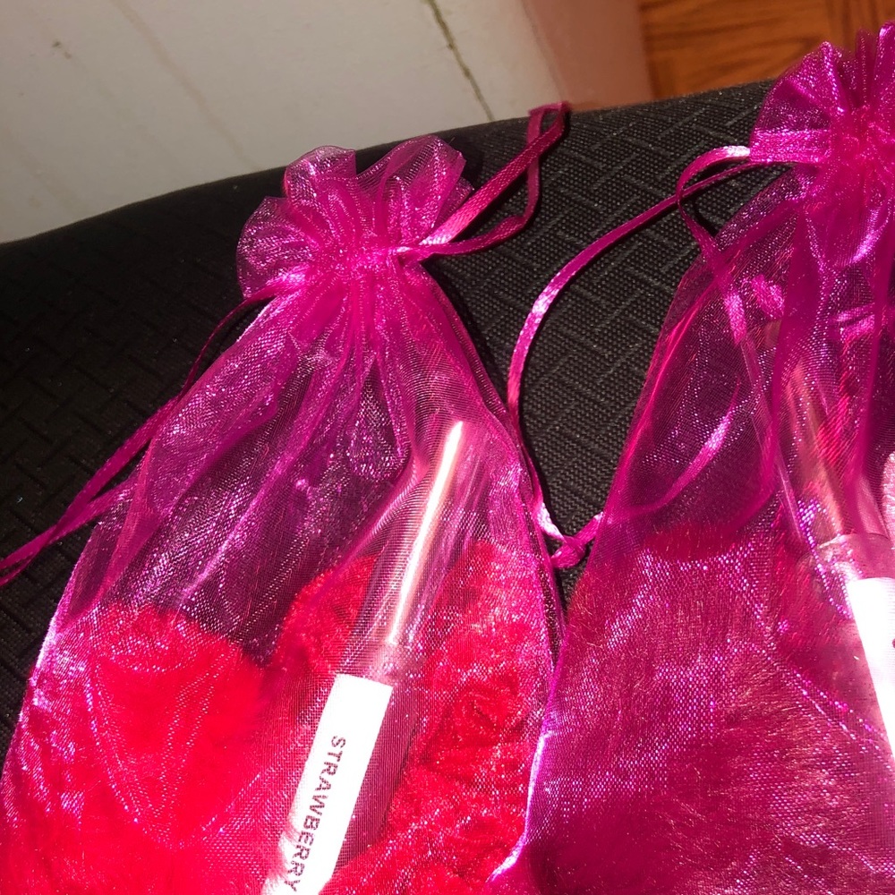 lip gloss